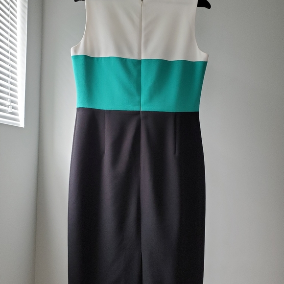 Knee length dress size 10 - Picture 2 of 3